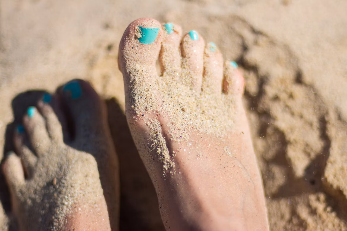 Relaxing foot wellness